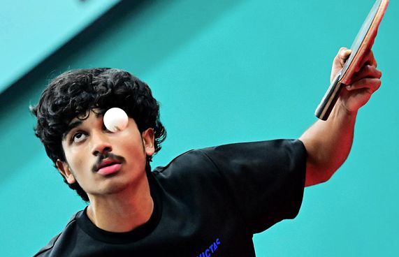 ފެނުނީ ތަފާތު އަޚްޔާރެއް، މިހާރު އެންމެ އުހުގައި!