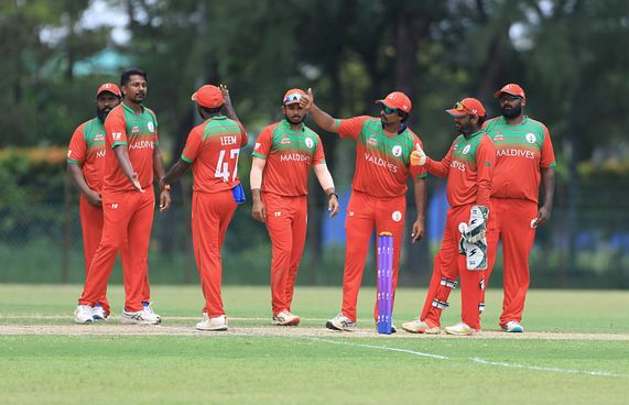 ކޮލިފައިންގައި ކްރިކެޓް ޓީމު ފަހު ދެ މެޗުން މޮޅުވެއްޖެ