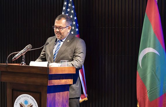 ޕޭޕަލް ފަށަންހުރި ދަތިތައް ހައްލުކުރަން އެމެރިކާގެ އެހީ