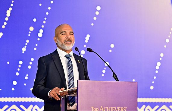 ޕްރައިމަރީން ފާސްވާ ކުދިން އިތުރުކުރަންޖެހޭ: މިނިސްޓަރު