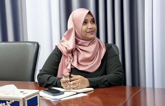 ބުލީކުރާ ކަމަށް ބުނާ ޕީއެސްއެއްގެ މައްސަލަ ބަލަނީ
