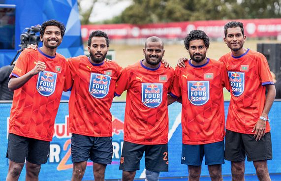 ޓީއެފްޓީ: ވޯލްޑް ފައިނަލްސްގެ ގަދަ 16 އަށް