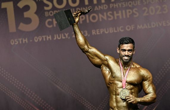 ގައުމަށް ހޯދައިދޭ ރީތި ނަމުގެ ބަދަލަކީ "ނާށިގަނޑު"؟