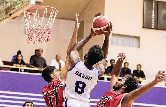 އީގަލްސް އަތުން ރެޑް ވިންގްސް ބަލިވީ ފަސް ޕޮއިންޓުން