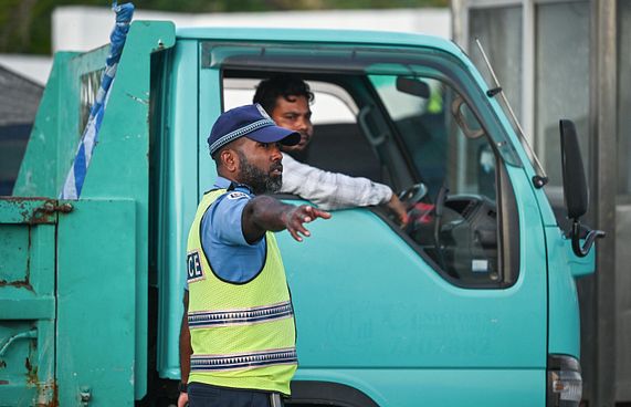 ކޮންމެ ފަސް މިނިޓަކުން ފުލުހަކާ ދިމާވާނެ ގޮތް ހަދަނީ