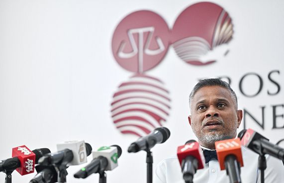 އިރުފާންގެ މައްސަލަ ބޭރުކޮށްލުމުން ޕީޖީން ޑީޖޭއޭއަށް