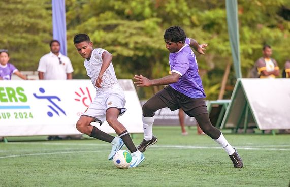 ސިޔާމް ވޯލްޑް ބަލިކޮށް ސޮނެވާ ޖާނީ ފައިނަލަށް
