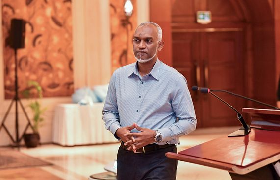 ރައީސްގެ މުސާރައިން 50 ޕަސެންޓް ނުނަގަން ނިންމަވައިފި