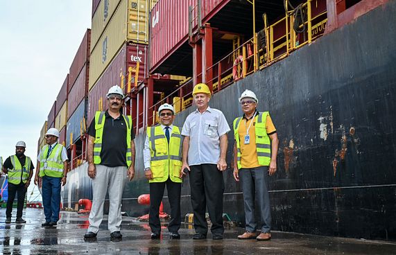 މަހަކު ގެންނަ ކޮންޓެއިނާ 6،000 އަށް އިތުރުވާނެ