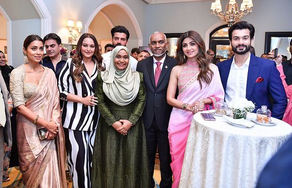 ވިޒިޓް މޯލްޑިވްސް އިޔާ ބްރޭންޑިން ހަދާނެ ބަޔަކު ހޯދަނީ