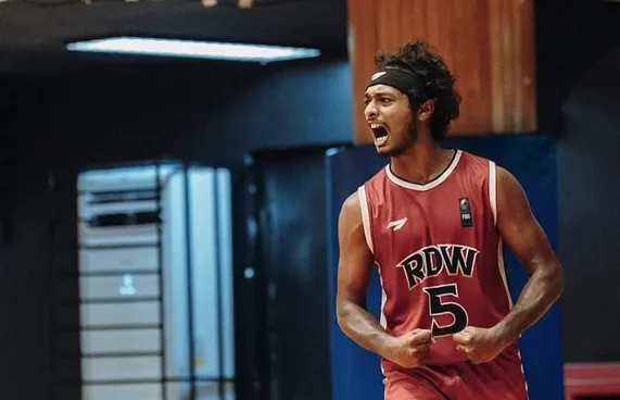 އާއިލީ ކުޅިވަރު މިހާރު ދިރުވަނީ ޒައިދާން