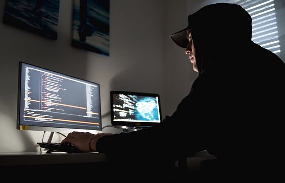 ސްކޭމް ހިންގާ 230 މީހަކު ލަންކާއިން ހައްޔަރުކޮށްފި