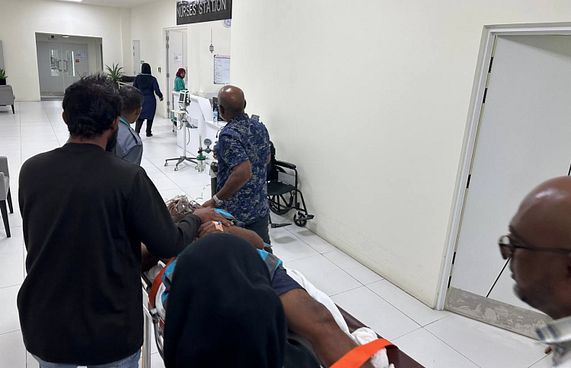 ނަޑެއްލާ އެކްސިޑެންޓް: ފަރުވާއަށް ދެ މީހަކު މާލެއަށް