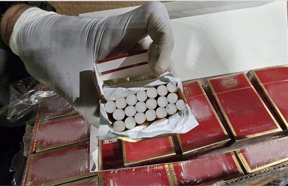 ސިނގިރޭޓު އެތެރެކުރި މައްސަލާގައި ތިން މީހަކަށް ދައުވާ