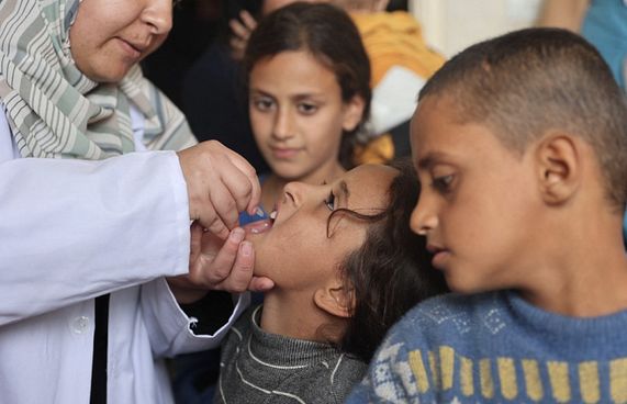 ކުޑަކުދިންނަށް ވެކްސިން ދިނުން މަދުވެ ނުރައްކާ ބޮޑުވަނީ