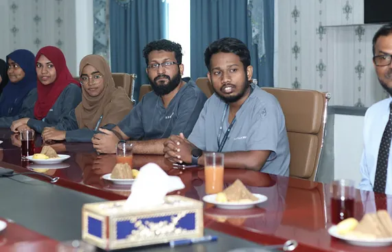 "ދިވެހި ސްޕެޝަލިސްޓުންނަށް އާއްމުންގެ އިތުބާރު ބޮޑު"