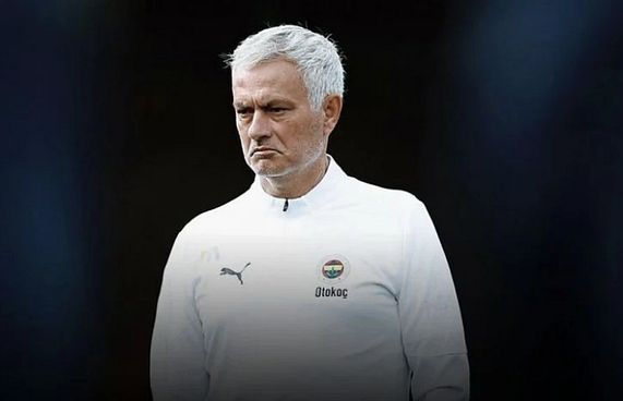 ތުރުކީ ރެފްރީން ކުށްވެރި ކުރުމުން މޮރީނިއޯ އަށް އަދަބު