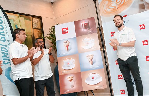 އިލީ ކޮފީ ހިމަނައިގެން 7 ވައްތަރެއްގެ އާ ބުއިންތަކެއް