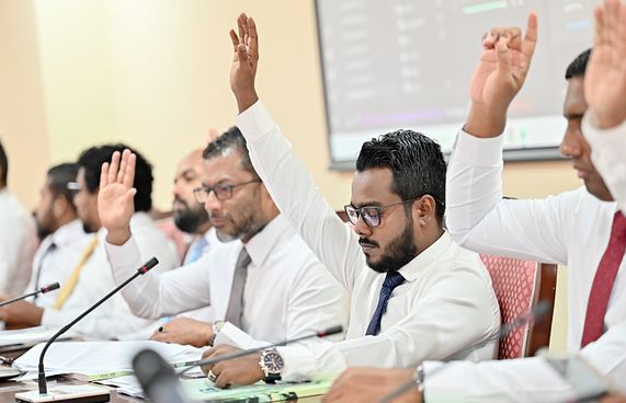 އަންނަ އަހަރުގެ 64 ބިލިއަންގެ ބަޖެޓް ފާސްކޮށްފި