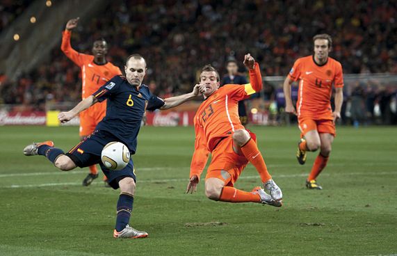 ސްޕެއިނަށް އެފްރިކާ ވޯލްޑް ކަޕް ފައިނަލްގެ ރީޕްލޭއެއް