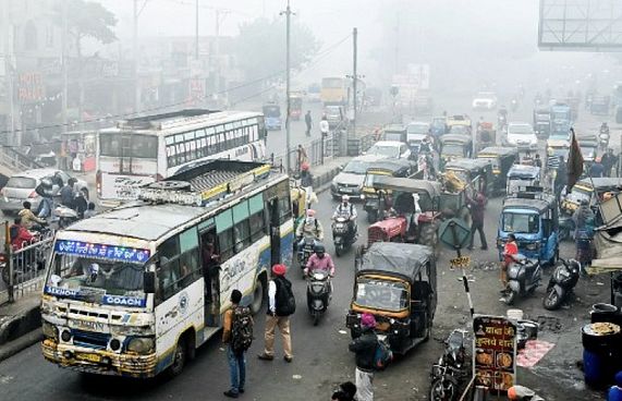 "އިންޑިއާގެ ބިލިއަން މީހުން އަތުގައި ފައިސާއެއް ނެތް"