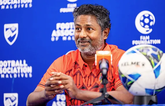 މުސާރަ ނުދެވޭއިރު ކުޅުންތެރިން ދޫކުރަން ޖެހޭ: ނިމާ