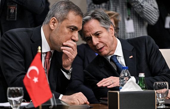 ސީރިއާގެ އާ ވެރިންނާ އެބަ ވާހަކަ ދައްކަން: އެމެރިކާ