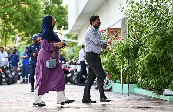މުވައްޒަފުންގެ މުސާރައަށް ކުރި ހޭދަ 10 ޕަސެންޓް އިތުރު