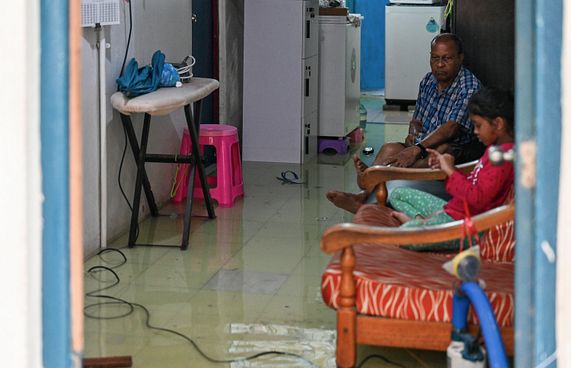 ފެންބޮޑުވުމުގެ ސަބަބުން 5 ގެއަކުން މީހުން ބަދަލުކުރަނީ