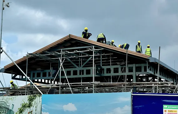 ރަސްމީ ފާލަމުގެ ސްޓްރަކްޗާ ފްރޭމް ނިމިއްޖެ