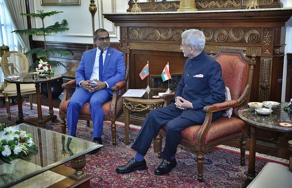 "އިންޑިއާ އައުޓް ކެމްޕެއިނާ ސަރުކާރާ ގުޅުމެއް ނެތް"