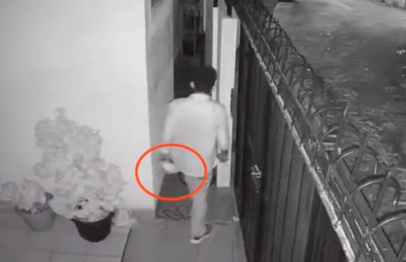 ވަގެއް ބައި ގަޑިއިރުގެ މަސައްކަތަށް ފަހު ނެގީ އަނބެއް