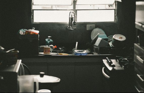 ކެއިންބުއިމުގެ ގޯސް އާދަތައް؛ މި ތިބީ ނުރައްކަލުގައި