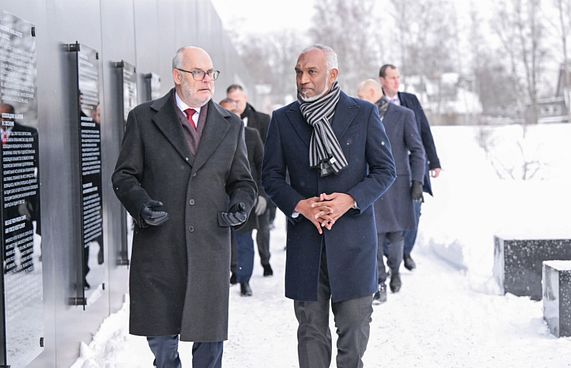 އެސްޓޯނިއާ ދަތުރަށް 1.4 މިލިއަން ރުފިޔާ ހަރަދުކުރި