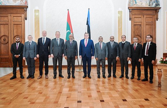 ރާއްޖޭން ޔޫކްރެއިން ކޮޅަށް ބުރަވި ވާހަކަ ދޮގުކޮށްފި