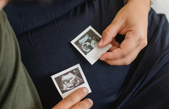 އަލަތު ފިރިހެން ދަރިފުޅާ އެކު އުމުރަށް ވަކިވީ!