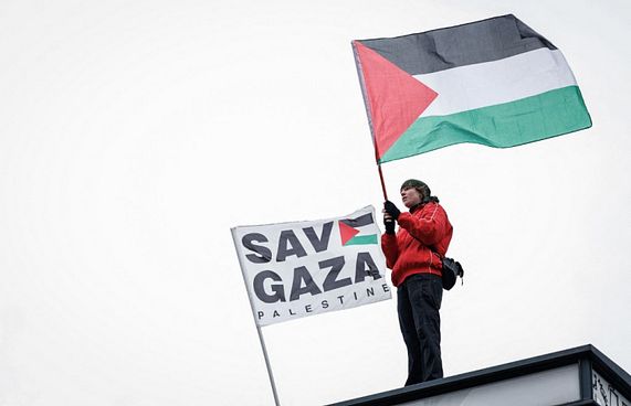 ޓްރަމްޕުގެ ޣައްޒާ ޕްލޭނަށް އަރަބި ލީގުން ދެކޮޅުހަދައިފި