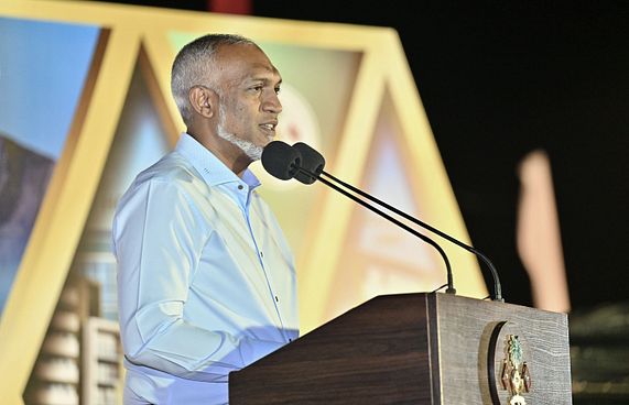 ތަރައްގީ އަކީ ސިޔާސީ ކަމެއް ނޫން: ރައީސް