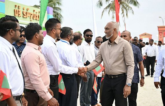 "ރަށްރަށަށް ވަޒީރުން ގެންދަނީ އަވަހަށް ނަތީޖާ ނެރެން"