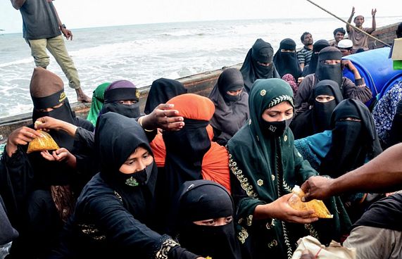 މިއަންމާ ސިފައިން ގެތަކަށް ވަދެ ރޮހިންޖާ މީހުން ރޭޕްކުރި