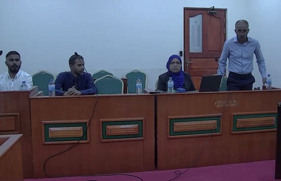 ޒިންމާވާން ނުޖެހޭކަމަށް ބުނެ ދައުވާ ބޭރުކުރަން އެދިއްޖެ