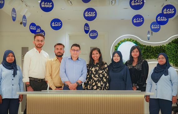 އައިކެއާގެ އައުޓްލެޓެއް އުނގޫފާރަށް