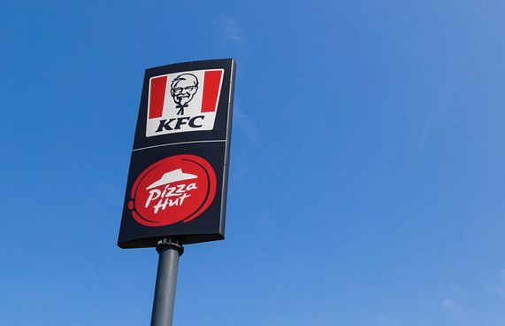 ތުރުކީގެ ކޭއެފްސީ އާއި ޕިއްޒާ ހަޓް ބަނގުރޫޓުވެ ބަންދު