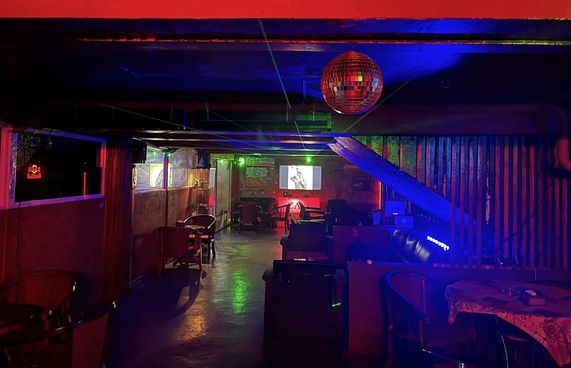 ގަވައިދުތައް ނުހިނގާ ޝީޝާ ކެފޭތަކުން މާލެ ފުރިފައި