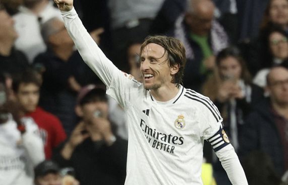 މޮޑްރިޗަކީ ފުޓްބޯޅައިގެ އަގުހުރި ހަދިޔާއެއް: އަންޗެލޮޓީ