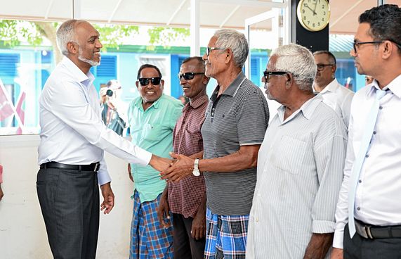 މާއެނބޫދޫން 30 ހެކްޓަރުގެ ބިން ހިއްކާނަން: ރައީސް