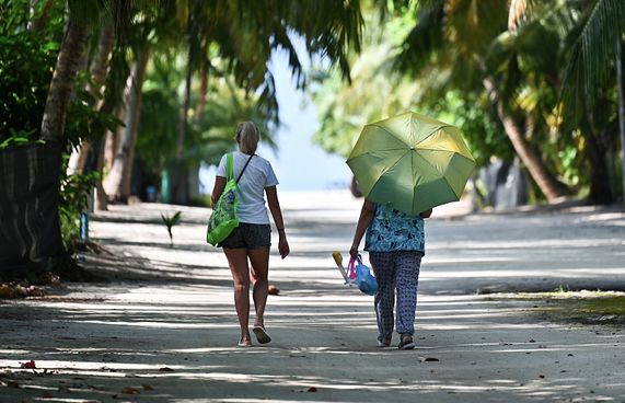 އަމާޒަށް ދާން ބާކީ ހަތް ލައްކަ ޓޫރިސްޓުން ބޭނުންވޭ