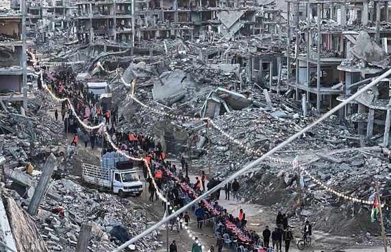 ޣައްޒާ އާރާސްތުކުރަން 53 ބިލިއަން ޑޮލަރު ހޭދަކުރަނީ