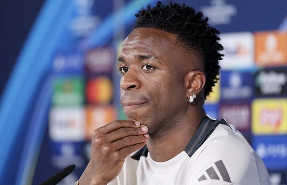 ބެލޮންޑިއޯ ހަފުލާއަށް ނުދިޔައީ ރެއާލުން ބުނެގެން: ވިނީ