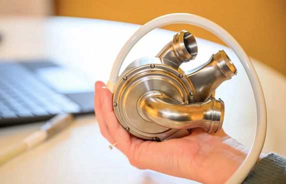 ޓައިޓޭނިއަމް ހިތެއްގައި 100 ދުވަހު ދުނިޔޭގައި